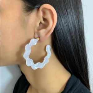 White acrylic hoop fashion earrings